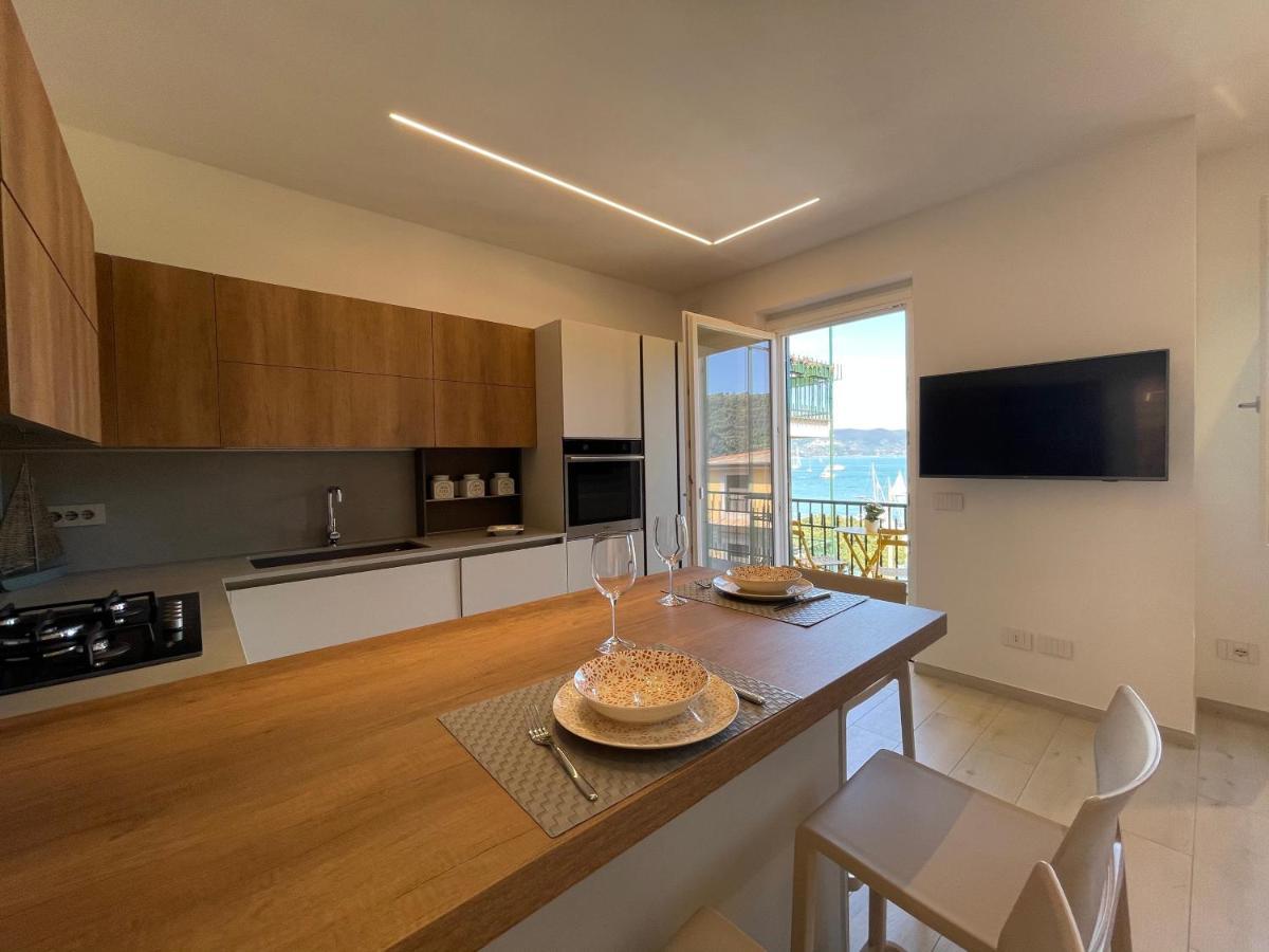 شقة Casa Irene Terrazza Vista Mare E Garage بورتوفينيري المظهر الخارجي الصورة